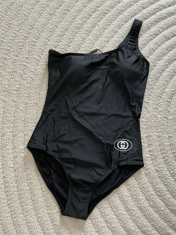 GG One Shoulder 1piece