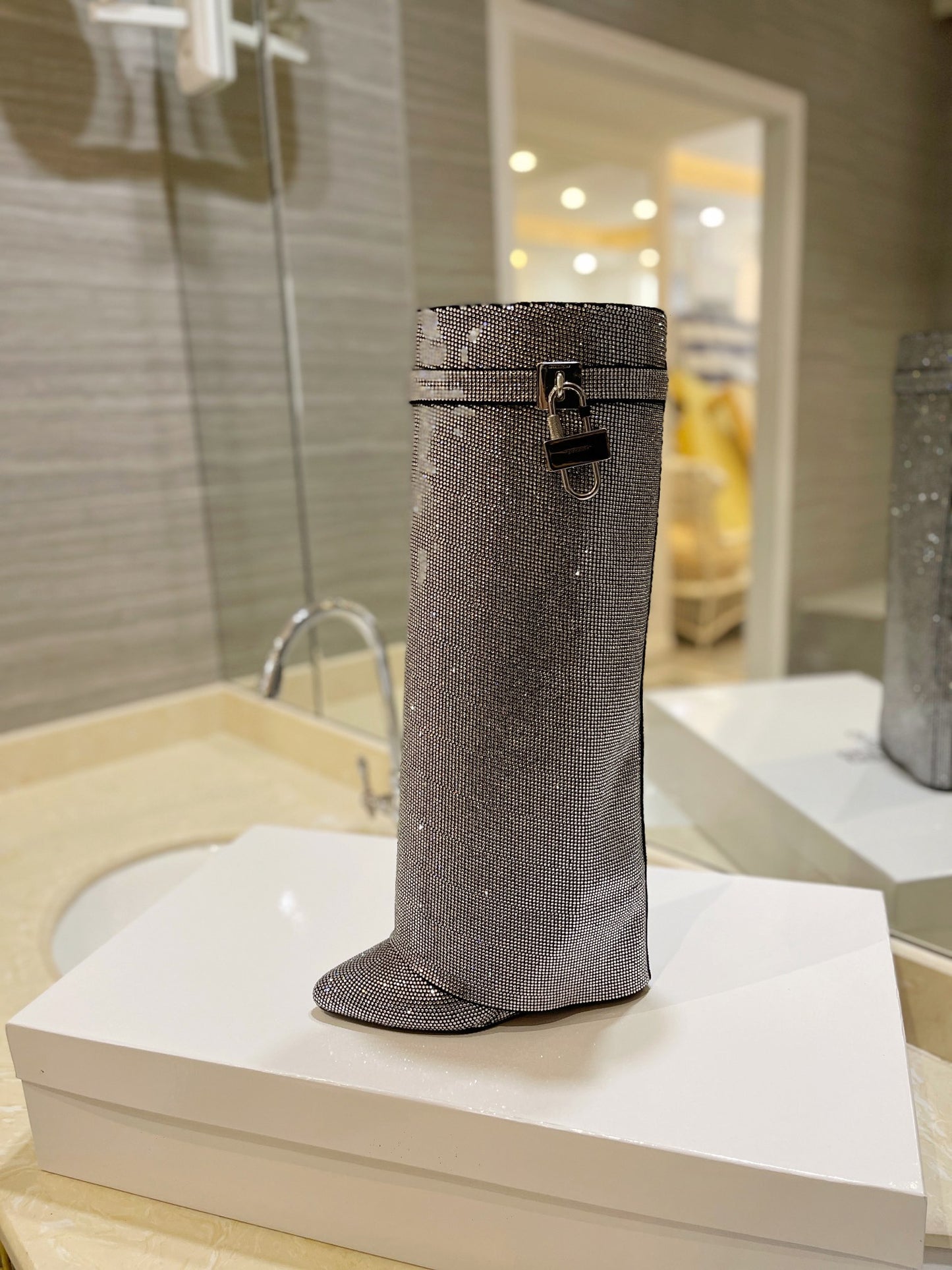 Rhinestone Sharkboot - Silver