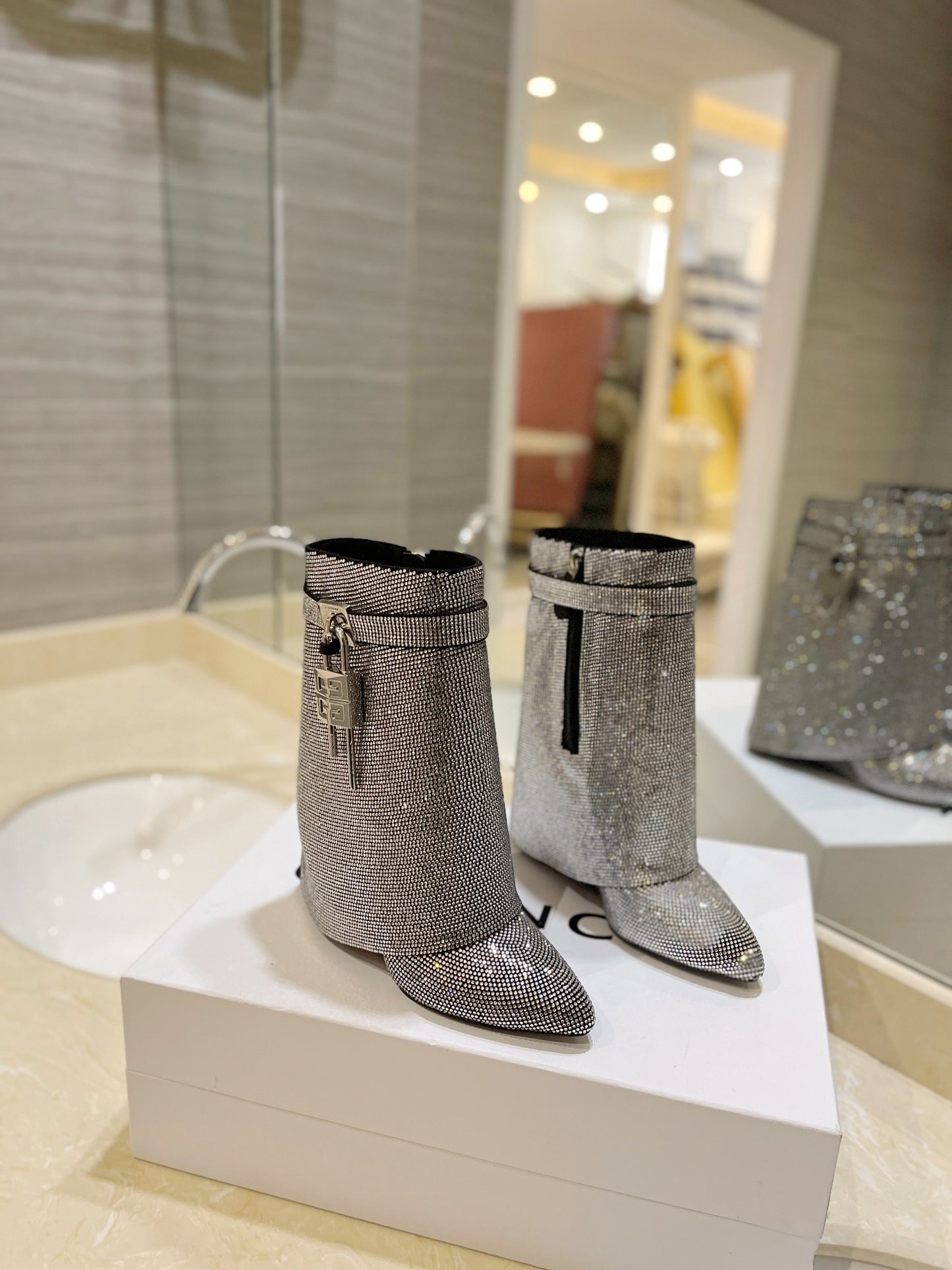 Short Rhinestone Sharkboot- Silver
