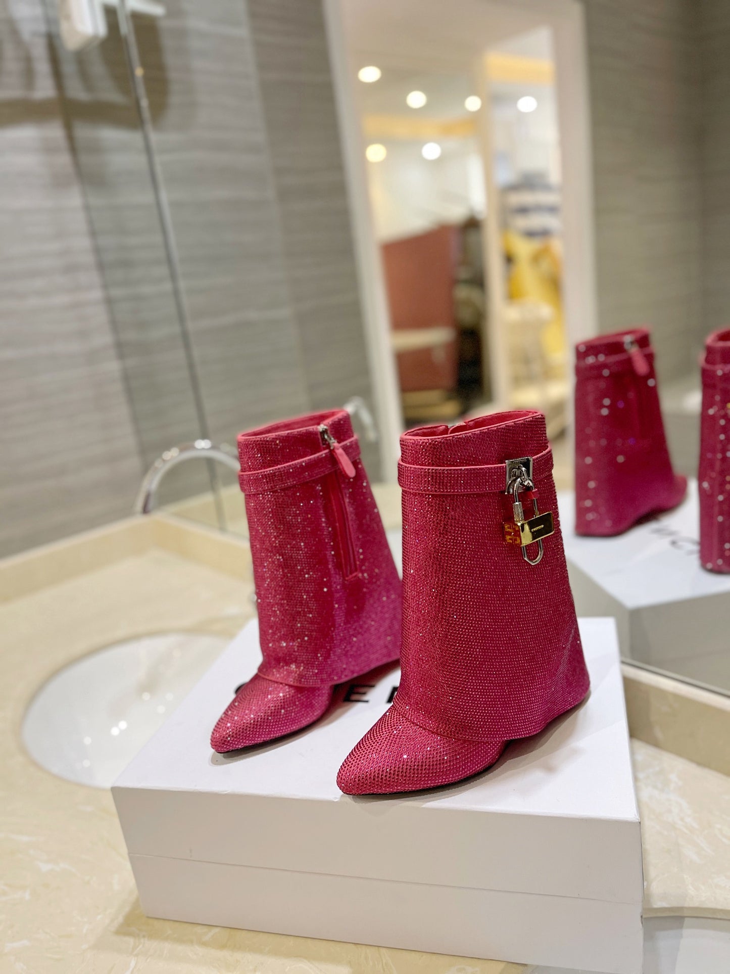 Short Rhinestone Sharkboot - Pink