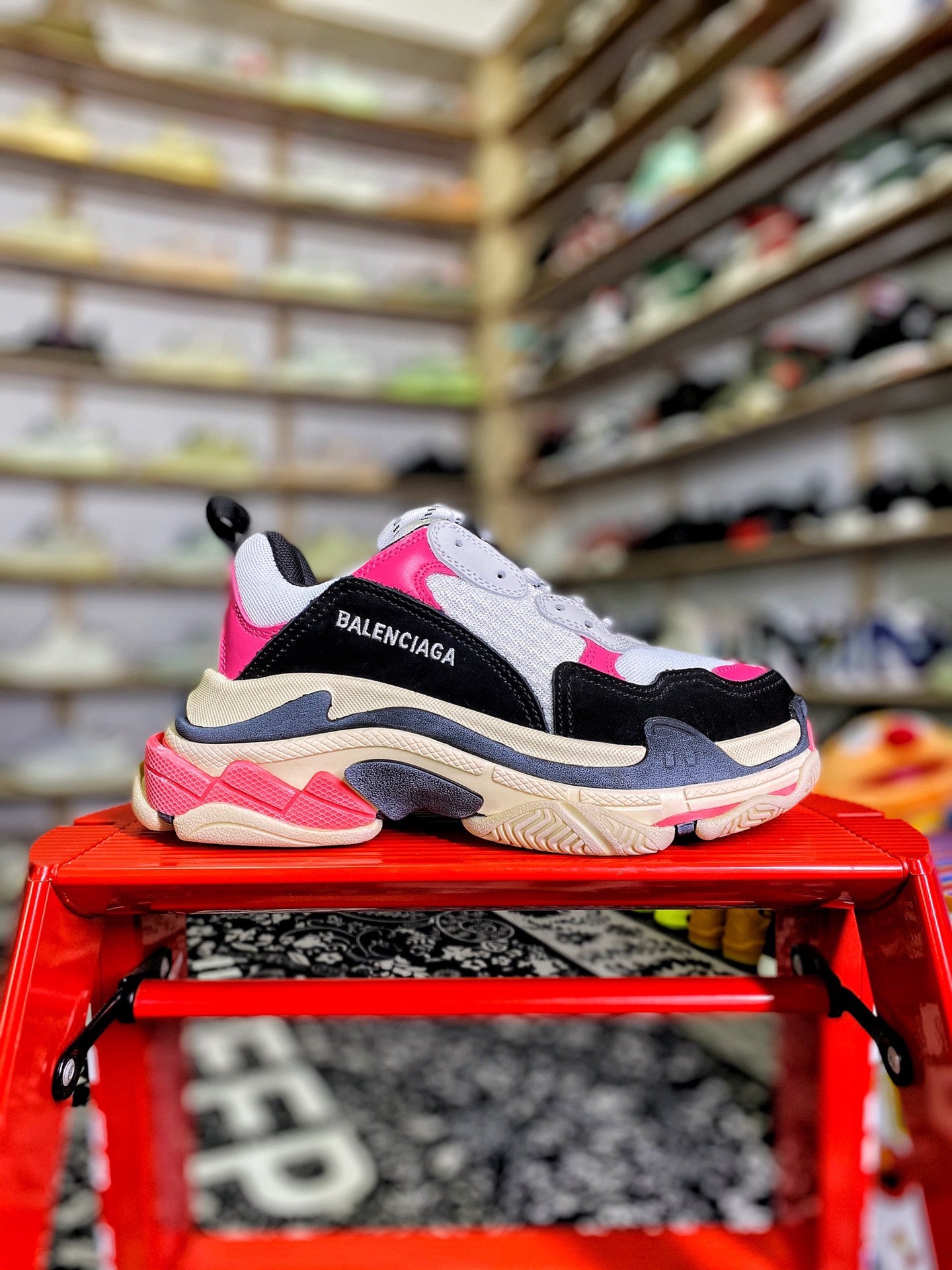 Triple S - Pink/Black/White