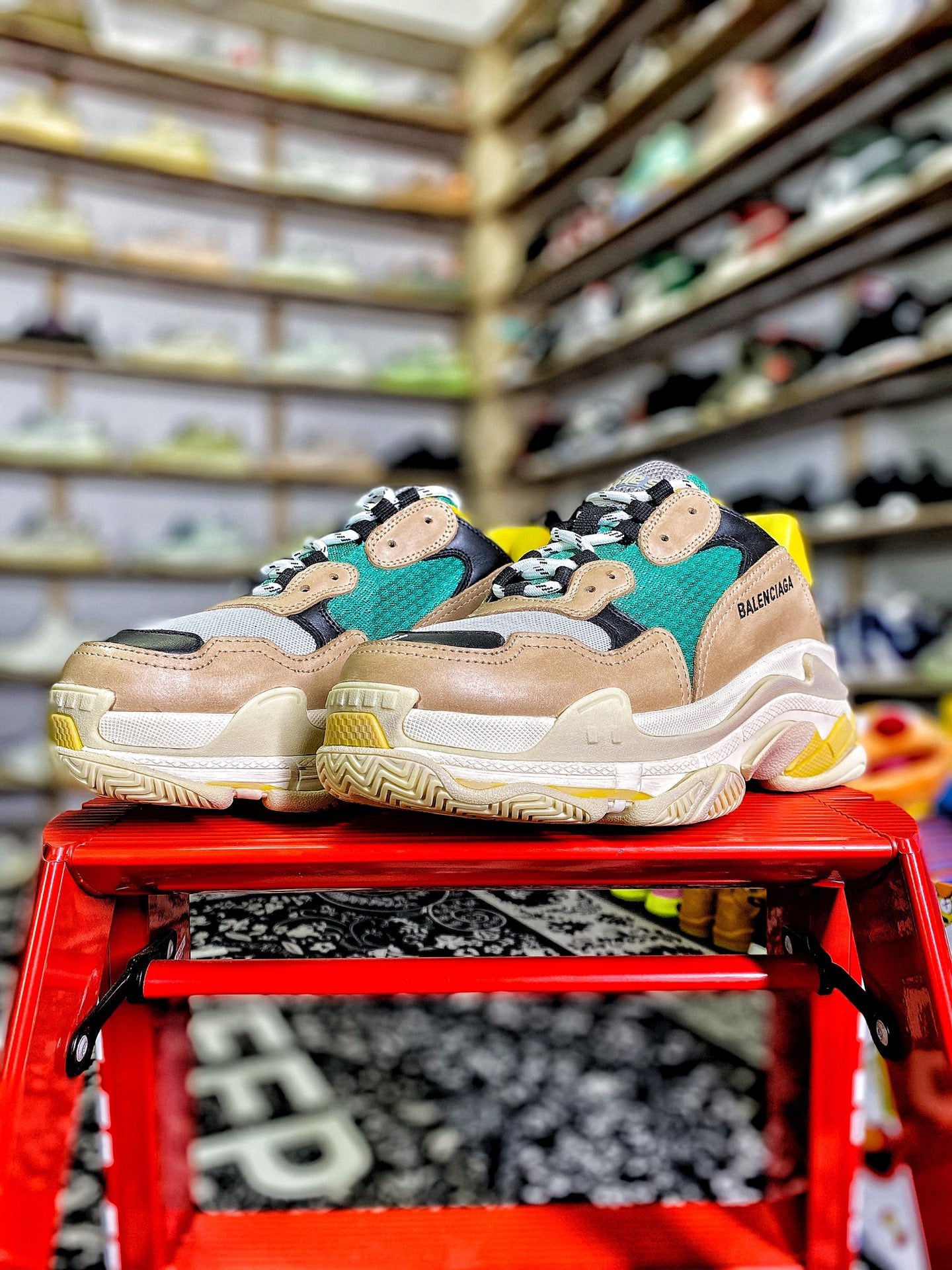 Triple S - Teal/Tan