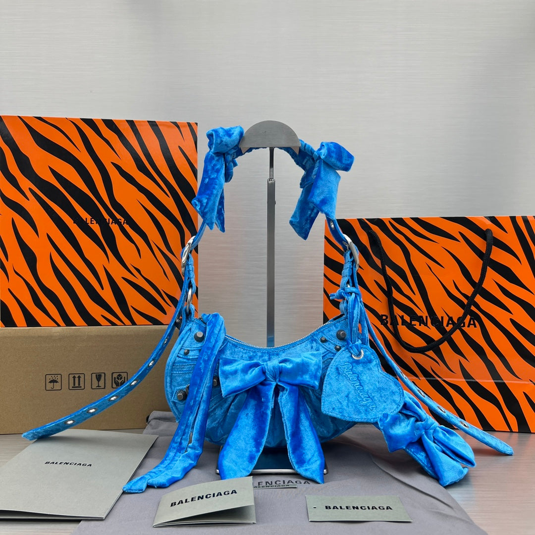 BB Velvet Bow Bag - Blue