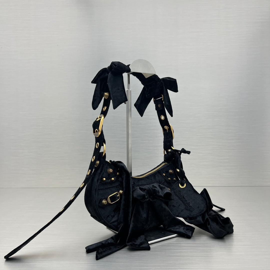 BB Velvet Bow Bag - Black