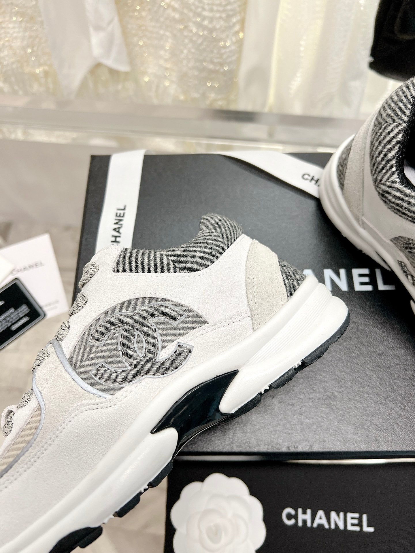 Tweed CC Sneakers - Black / White