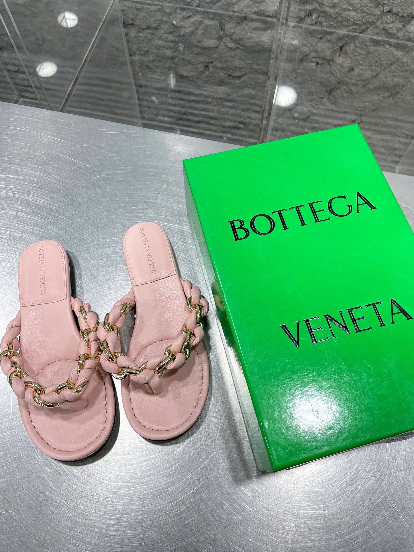 BV Flip Flops - Pink