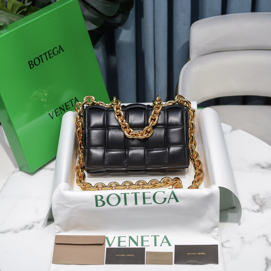 Bottega Chain Bag - Black/Gold