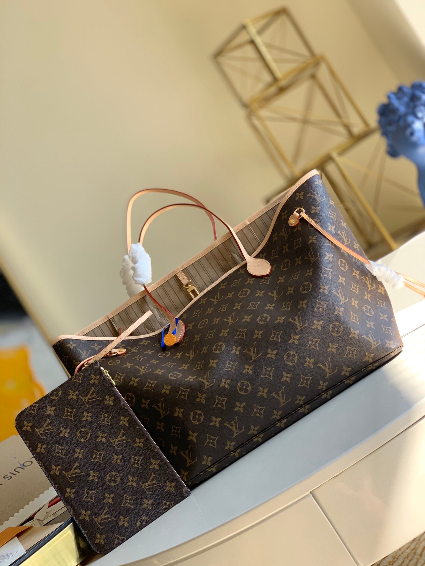 Large LV Shoulder- Classic