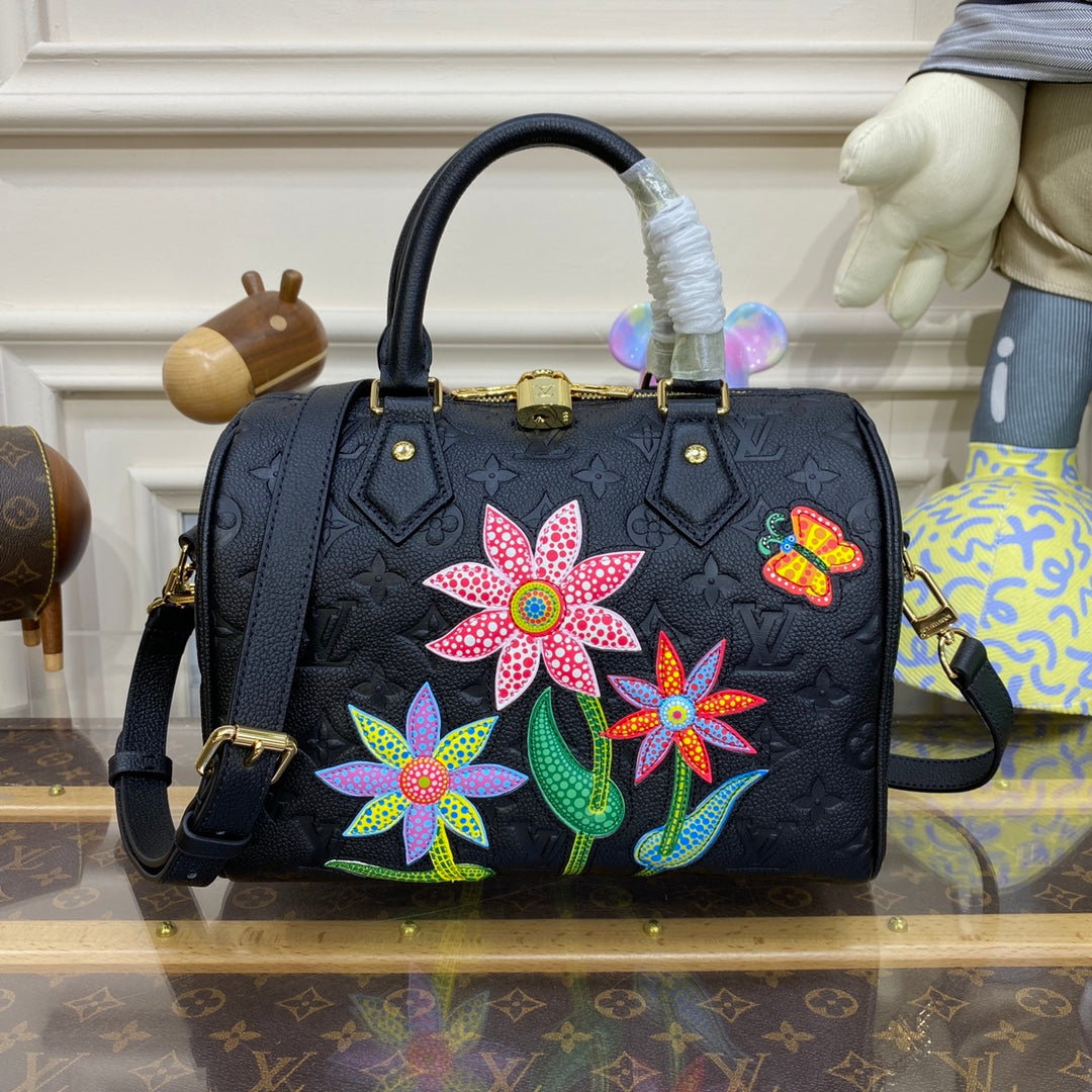 lv x yk handbag - black
