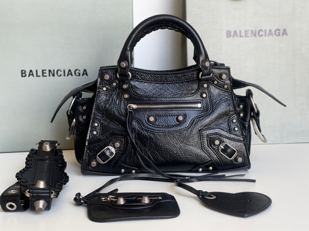 Neo Cagole - Black