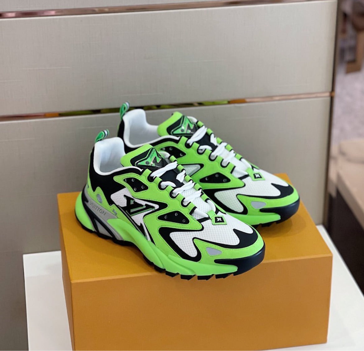 LV Runner - Green