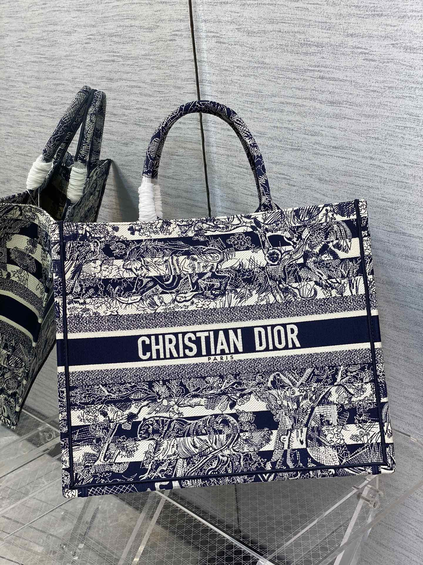 Large CD Tote