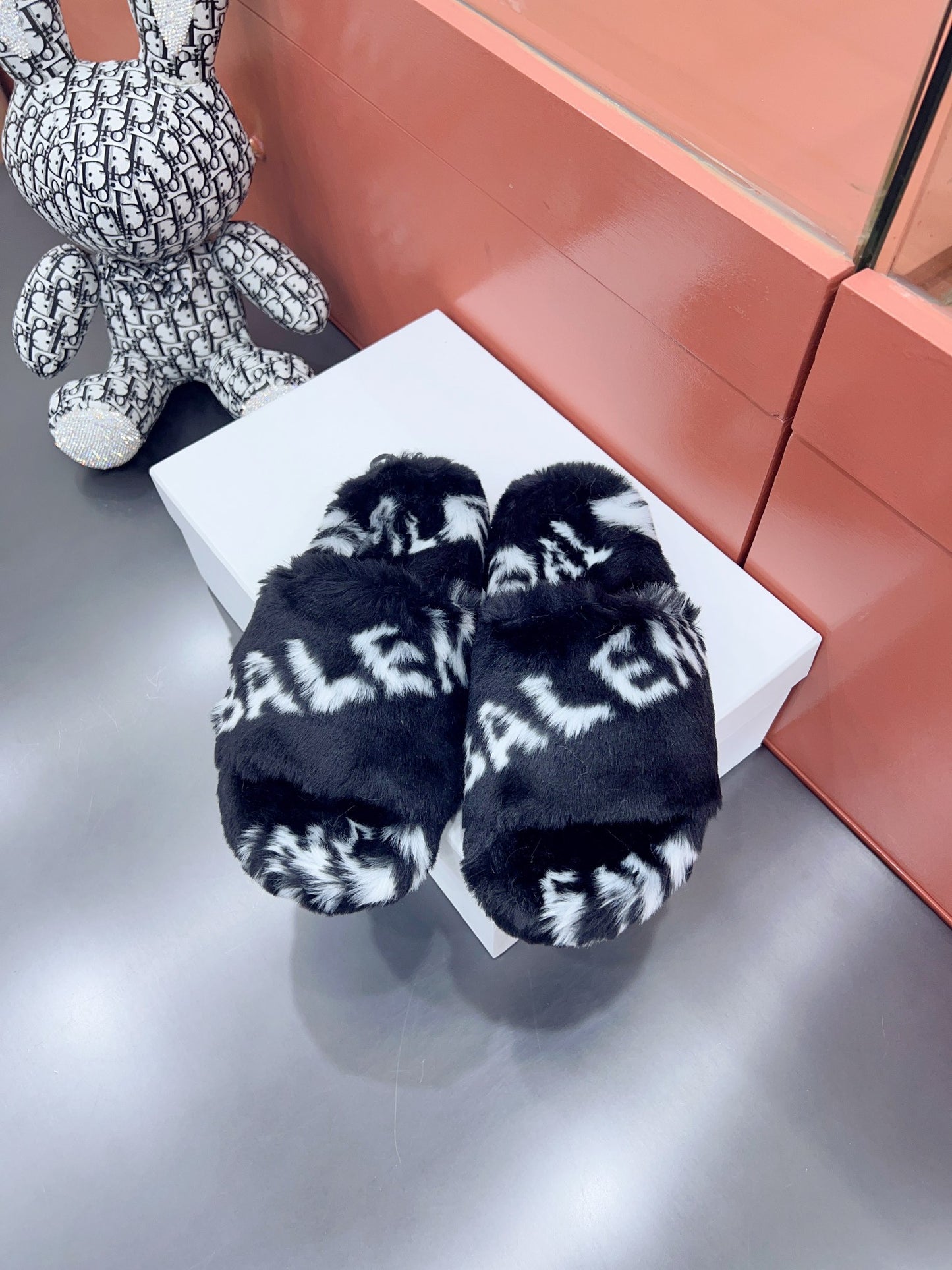 BB Fur Slippers - Black