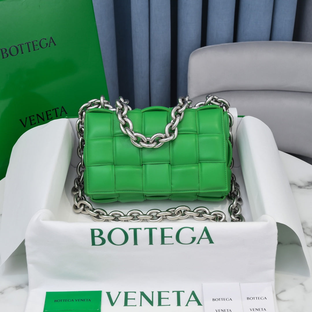 Bottega Chain Bag- Green