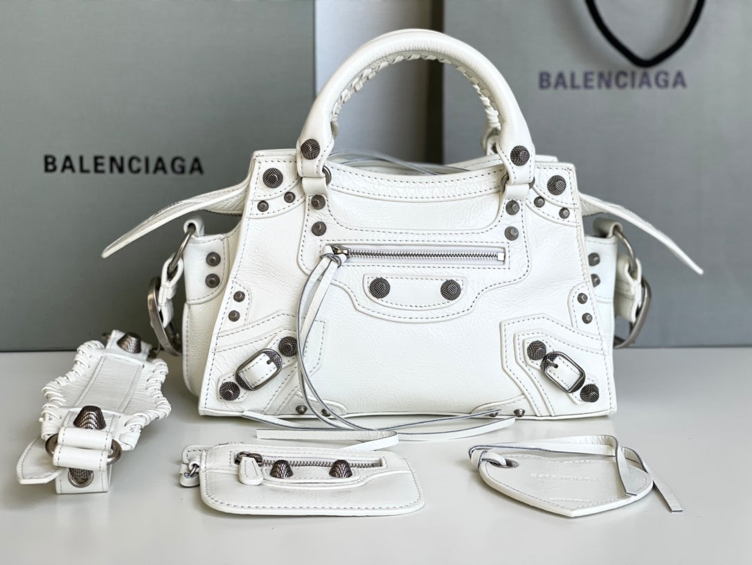 Neo Cagole - White