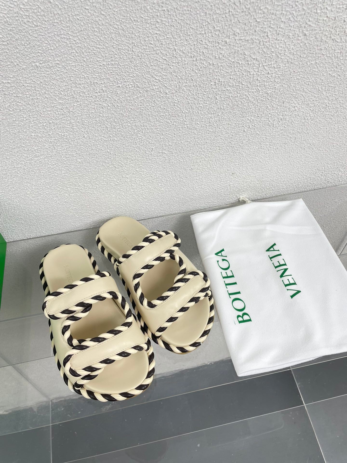 Bottega V Braided Slide - Nuetral