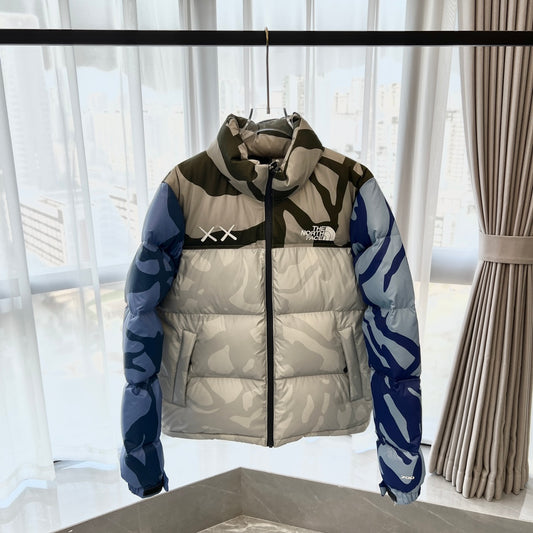 Kaws / The North Face -Grey