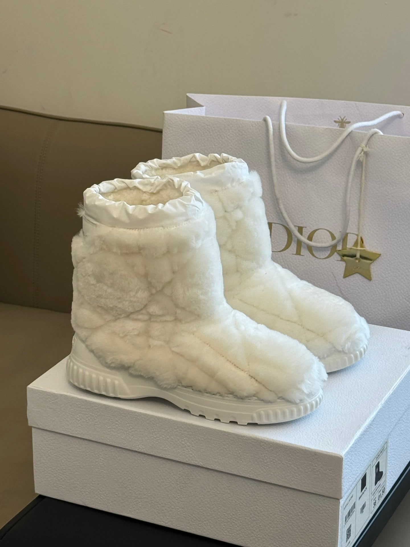 Frost ankle boot - White