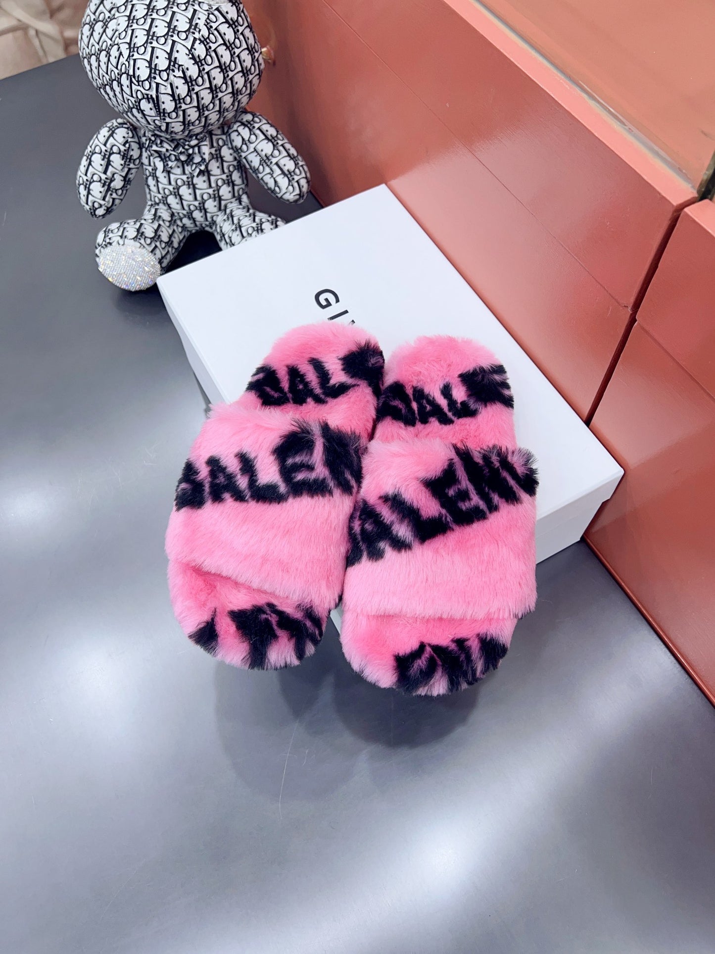 BB Fur Slippers - Pink